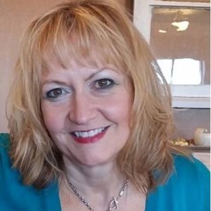 Meet your Posher, Pamela